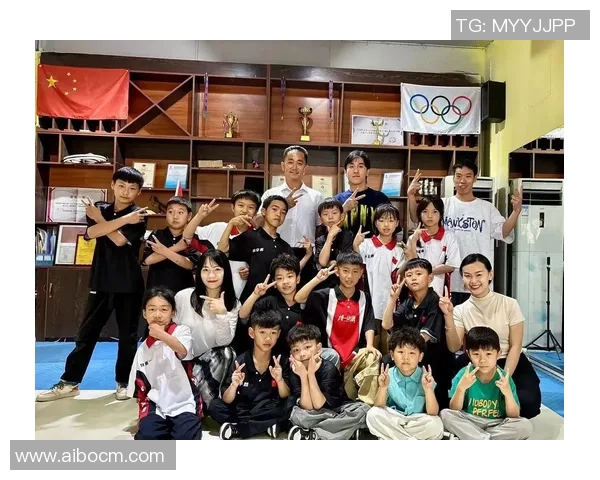 杨军专访揭秘街舞成功秘诀与未来发展趋势 杨军专访揭秘街舞成功秘诀与未来发展趋势